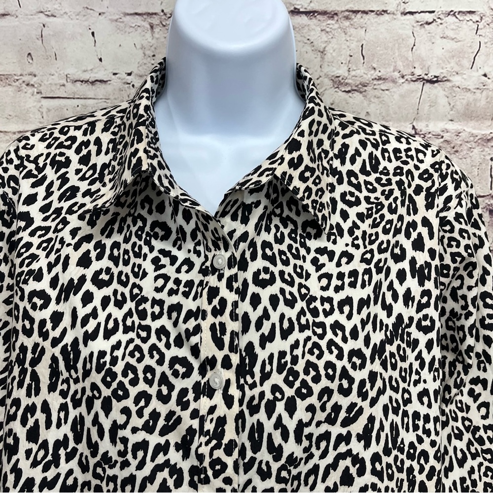 Lands End Leopard Print Button Front Long Sleeve … - image 3